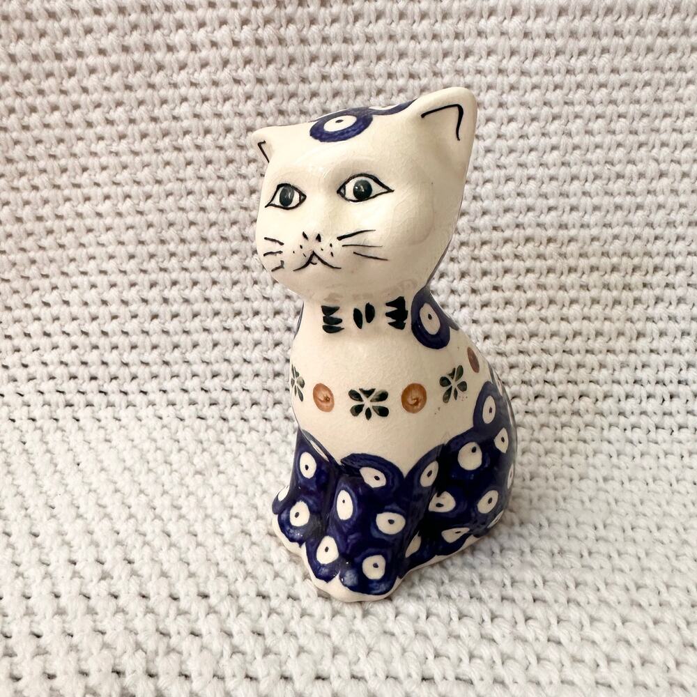Vintage Blue Cream Polish Pottery Mosquito Pattern Big Eye Cat Ceramic Figurine
